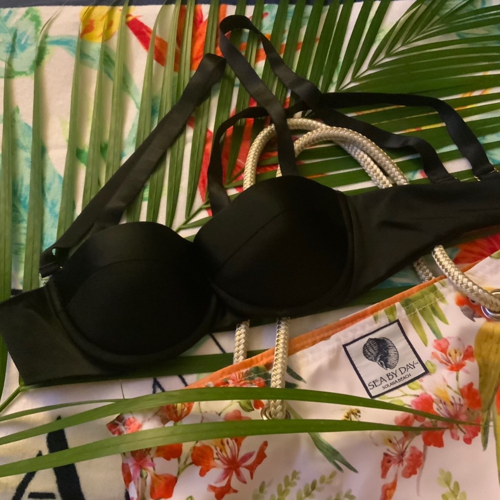 Push up top of black bikini